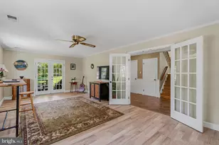 6406 Sunderland Dr, Ellicott City, MD 21043 - Photo 9