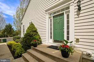 4116 Lotus Cir, Ellicott City, MD 21043 - Photo 5