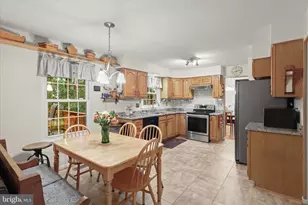 6424 Wesley Ln, Elkridge, MD 21075 - Photo 13