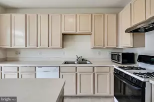 2702 Snowmill Ct, Ellicott City, MD 21043 - Photo 19