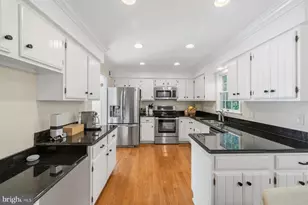 10213 Camelford Ct, Ellicott City, MD 21042 - Photo 11