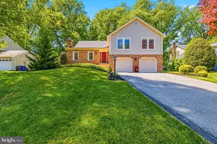 10213 Camelford Ct, Ellicott City, MD 21042 - Photo 3