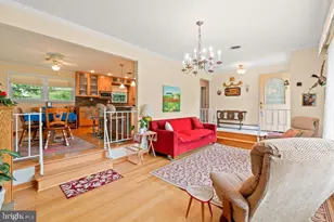 3118 Greenway Dr, Ellicott City, MD 21042 - Photo 7