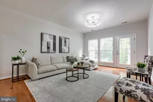 8867 Hub Garth, Jessup, MD 20794 - Photo 9