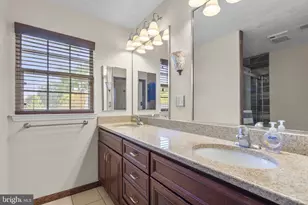 11645 Sun Cir Way, Columbia, MD 21044 - Photo 23