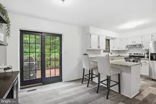 9673 Horsham Dr NW, Laurel, MD 20723 - Photo 9