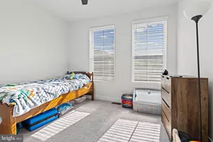 7736 Port Capital Dr, Elkridge, MD 21075 - Photo 19