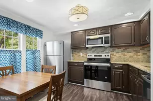 8333 Silver Trumpet Dr, Columbia, MD 21045 - Photo 3
