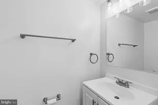 7711 Chatfield Ln, Ellicott City, MD 21043 - Photo 11