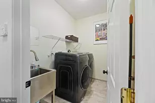 8304 Lark Brown Rd, Columbia, MD 21045 - Photo 29