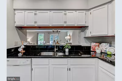 9345 Breamore Court, Laurel, MD 20723 - Photo 5