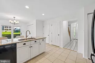 10232 Little Brick House Ct, Ellicott City, MD 21042 - Photo 17