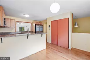 8946 Skyrock Ct, Columbia, MD 21046 - Photo 9