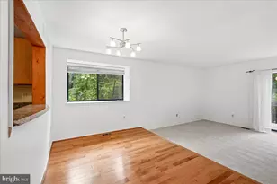 8946 Skyrock Ct, Columbia, MD 21046 - Photo 11