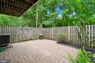 8946 Skyrock Ct, Columbia, MD 21046 - Photo 39