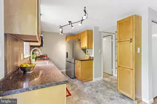 10635 Whiterock Ct, Laurel, MD 20723 - Photo 13