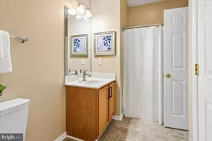 9909 Midsummer Snow Ln, Laurel, MD 20723 - Photo 25