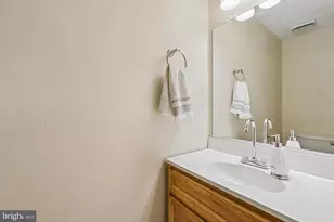 7856 Marioak Dr, Elkridge, MD 21075 - Photo 23