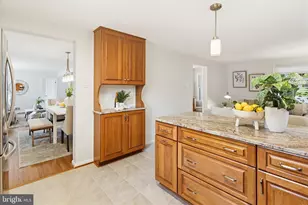 6267 Dawn Day Dr, Columbia, MD 21045 - Photo 15
