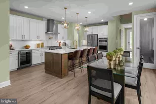 5444 Pondview Ln, Ellicott City, MD 21043 - Photo 3