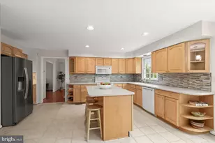 6907 Tolling Bells Ct, Columbia, MD 21044 - Photo 15