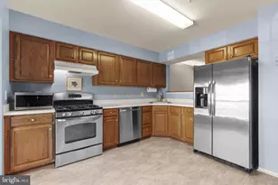 7774 Blueberry Hill Ln, Ellicott City, MD 21043 - Photo 9