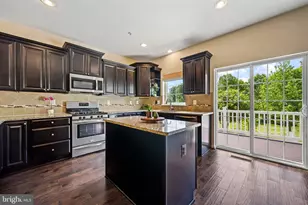 7062 Foxton Way, Hanover, MD 21076 - Photo 9