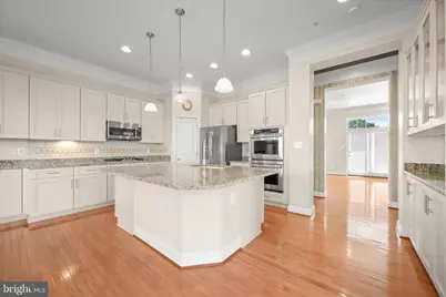 8801 Mirror Lake Way, Laurel, MD 20723 - Photo 7