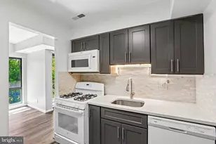 5917 Tamar Dr, Columbia, MD 21045 - Photo 9