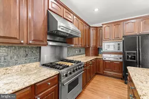 1937 Sycamore Spring Ct, Cooksville, MD 21723 - Photo 29