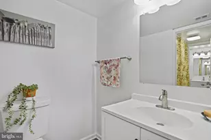 9647 White Acre Rd, Columbia, MD 21045 - Photo 11