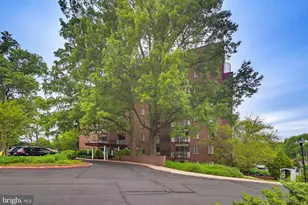 10850 Green Mountain Cir, Columbia, MD 21044 - Photo 29