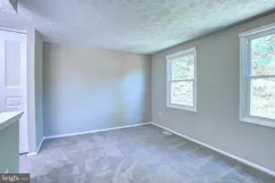 5953 Rowanberry Dr, Elkridge, MD 21075 - Photo 15