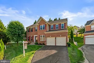 8022 High Castle Rd, Ellicott City, MD 21043 - Photo 3