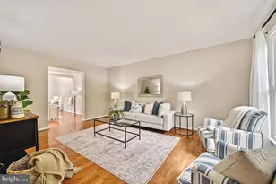 4955 Bramhope Ln, Ellicott City, MD 21043 - Photo 5