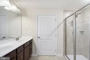 8911 Carls Ct, Ellicott City, MD 21043 - Photo 15