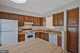 7015 Copperwood Way, Columbia, MD 21046 - Photo 9