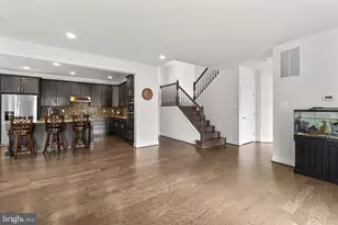 2726 W End Cir, Ellicott City, MD 21042 - Photo 7