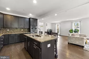 2726 W End Cir, Ellicott City, MD 21042 - Photo 15