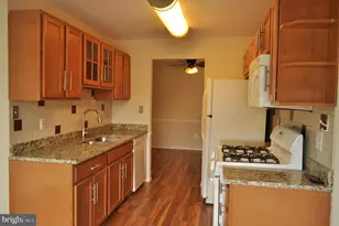 8723 Hayshed Ln, Columbia, MD 21045 - Photo 15