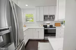 8206 Tall Trees Ct, Ellicott City, MD 21043 - Photo 21