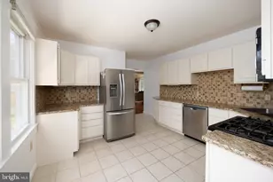 8615 Ridge Rd, Ellicott City, MD 21043 - Photo 3