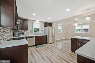 8530 Linwood Dr, Ellicott City, MD 21043 - Photo 13