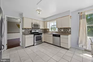 9306 Mist Haven Ct, Ellicott City, MD 21042 - Photo 17