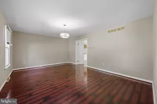 9306 Mist Haven Ct, Ellicott City, MD 21042 - Photo 5