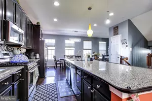 6802 Flour Mill Ct, Columbia, MD 21044 - Photo 3