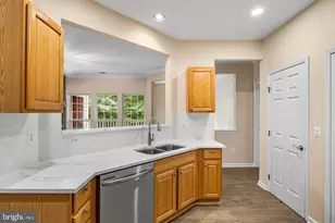 5925 Abrianna Way, Elkridge, MD 21075 - Photo 5