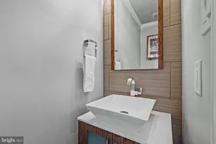 10226 Tarpley Ct, Ellicott City, MD 21042 - Photo 23