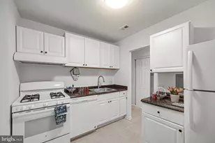 6037 Majors Ln, Columbia, MD 21045 - Photo 3