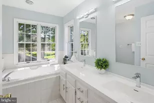3317 Royal Oak Ct, Ellicott City, MD 21043 - Photo 23